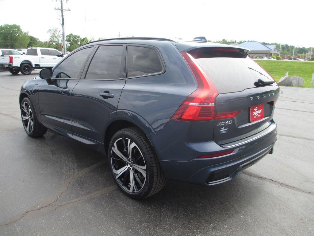2024 Volvo XC60 Recharge Plug-In Hybrid T8 Ultimate Dark Theme