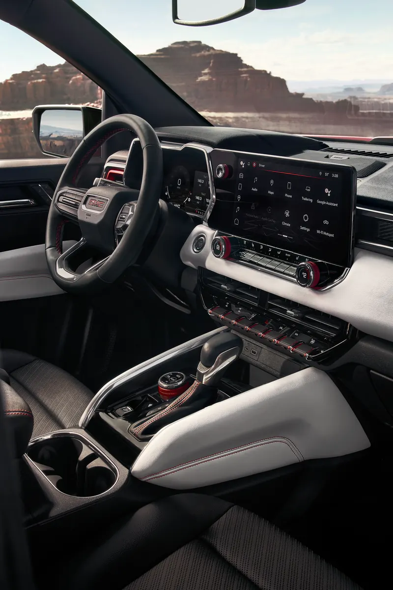 2026 GMC Canyon infotainment system at Laura Buick GMC in Collinsville IL
